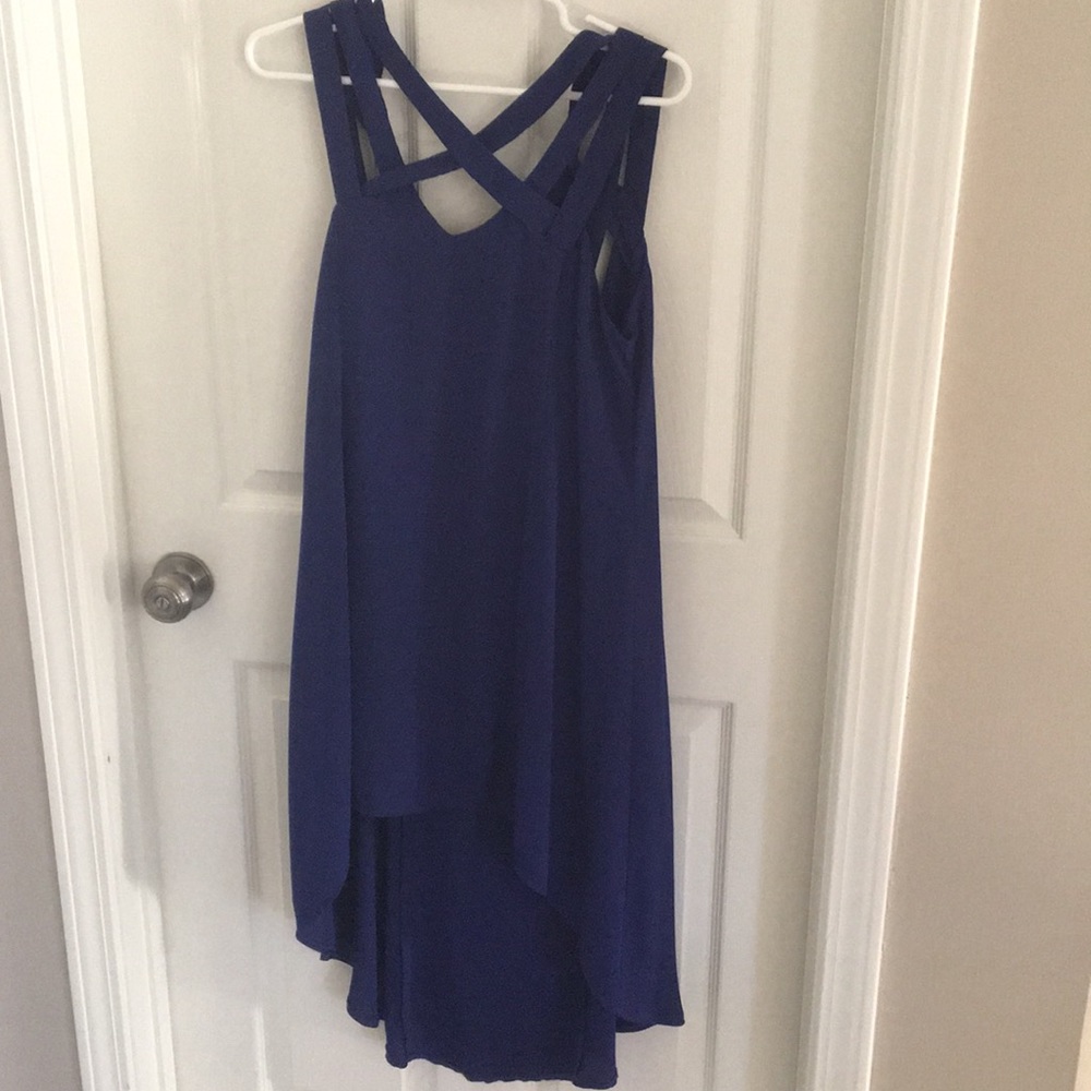 Dress - Picture 2 of 3